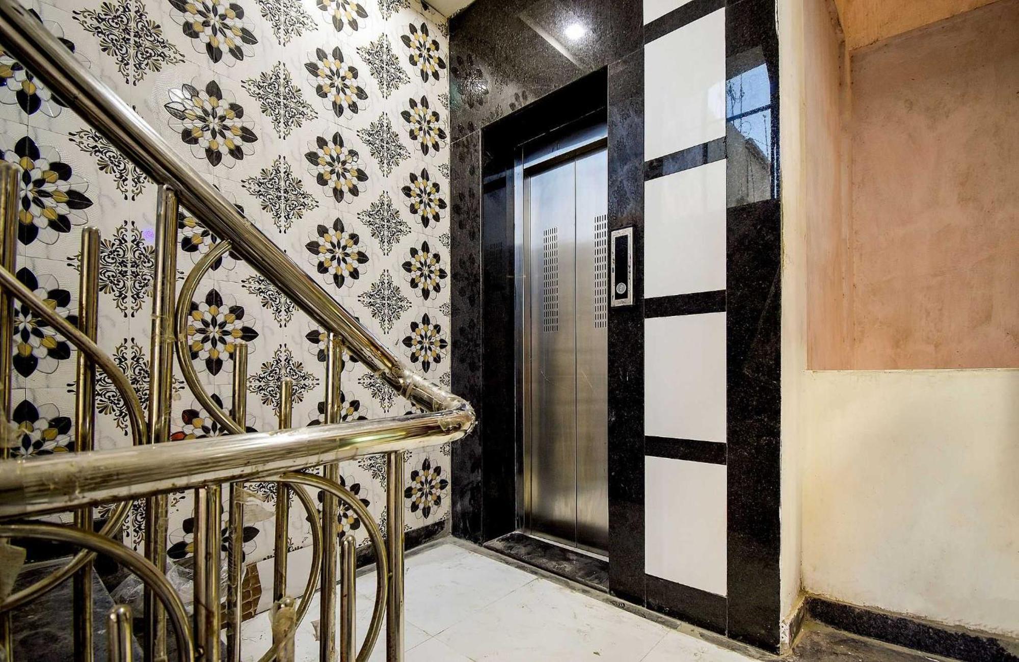 Oyo Flagship Mariyam Service Apartments Nagpur Bagian luar foto